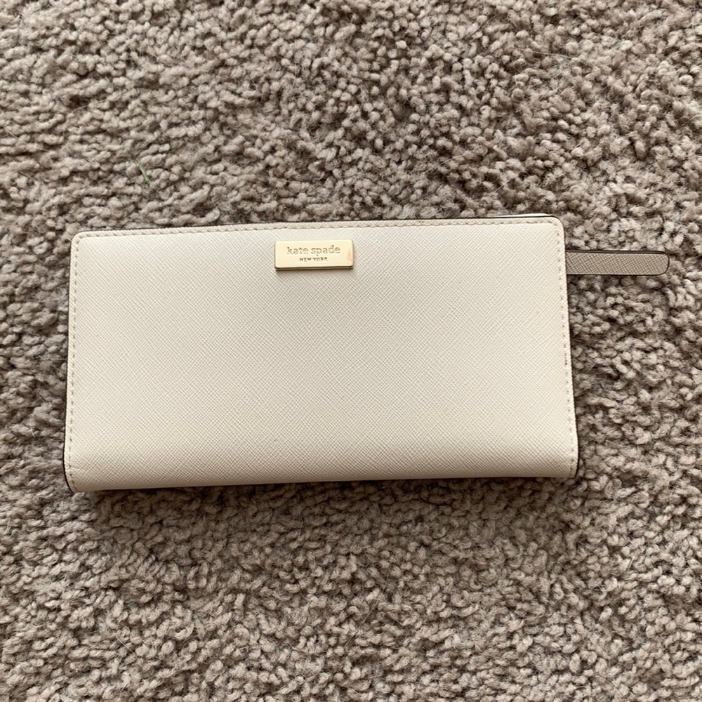 Kate Spade cream wallet